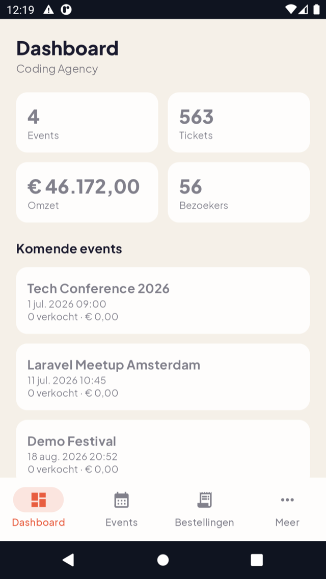 Hetzelfde organisator-dashboard, draaiend op Android.